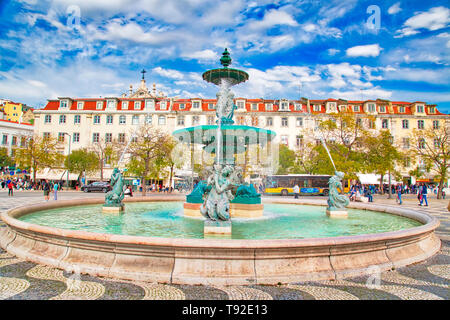 Lissabon, Portugal - 20 April 2019: berühmten Rossio Platz Brunnen im historischen Zentrum von Lissabon Stockfoto