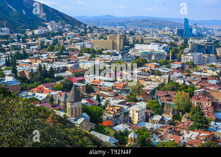 Tiflis, Georgien - May 22, 2018. Luftaufnahme von Tiflis, Georgien. Tiflis ist die Hauptstadt und die grösste Stadt in Georgien. Stockfoto