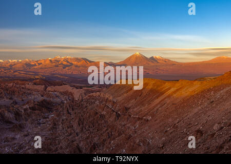 Sonnenuntergang lange Belichtung der Anden vom Mars Tal, Atacama Stockfoto