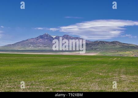 Tremonton und Logan Tal Blick von der Autobahn 30, einschließlich Fielding, Beaverdam, Riverside und Collinston Städte, durch die Utah State Universi Stockfoto