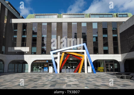 Dublin, Irland - 10 März, 2019. Bunte Eingang zu den Irish Life Assurance Plc, Finanzielle institutionin Dublin Stockfoto