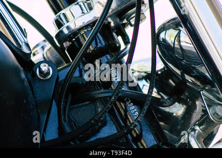 Reims Champagne Frankreich Mai 15, 2019 Nahaufnahme einer Harley Davidson Motorrad in den Straßen von Reims am Nachmittag geparkt Stockfoto