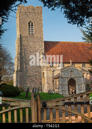 St. Mary's Church in der Ortschaft Huntingfield Stockfoto