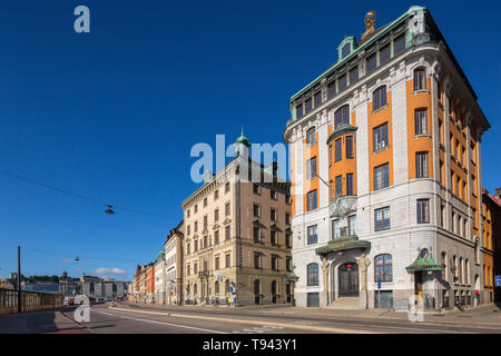 Blick auf die Altstadt (gamlastan) Stockholm von Skeppsbron. Schweden. Stockfoto