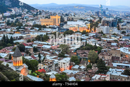 Tiflis, Georgien - May 22, 2018. Luftaufnahme von Tiflis, Georgien. Tiflis ist die Hauptstadt und die grösste Stadt in Georgien. Stockfoto