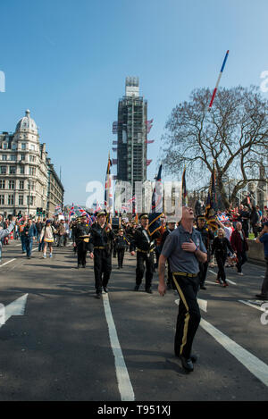 29.März 2019 Der Tag, an dem die Großbritannien bedeutete, war die EU zu verlassen. Parliament Square sah einen Protest und Demonstration der Verlassen bedeutet Gruppe verlassen Stockfoto