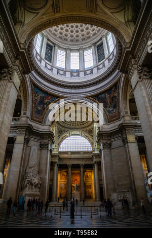 Paris, Frankreich - 24.04.2019: Innere des Pantheon, im Quartier Latin in Paris, Frankreich Stockfoto