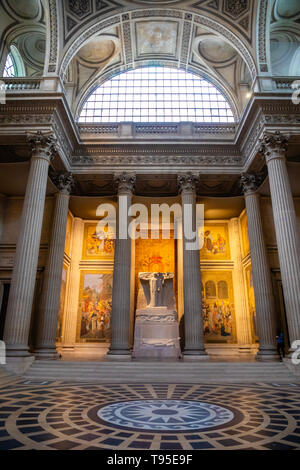 Paris, Frankreich - 24.04.2019: Innere des Pantheon, im Quartier Latin in Paris, Frankreich Stockfoto