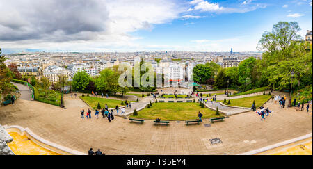 Paris, Frankreich - 24.04.2019: Schöne Luftaufnahme von Paris Sacre Coeur, Paris, Frankreich Stockfoto