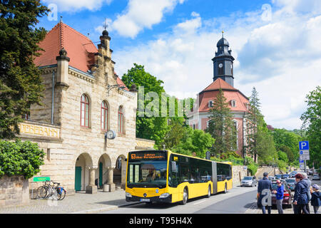 Dresden: Kirche Loschwitz, Schwebebahn Talstation in Loschwitz, Sachsen, Sachsen, Deutschland Stockfoto