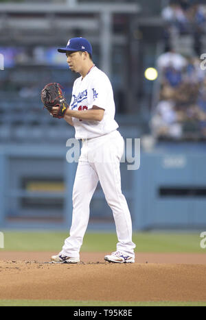 Los Angeles, Kalifornien, USA. 15 Mai, 2019. Krug, Kenta Maeda #18 der Los Angeles Dodgers während ihrer MLB Saison Spiel mit den San Diego Padres am Mittwoch, den 15. Mai 2019 im Dodger Stadium Los Angeles, Kalifornien. Schwindler Niederlage Padres, 2-0. Armando Arorizo Credit: Armando Arorizo/Prensa Internacional/ZUMA Draht/Alamy leben Nachrichten Stockfoto