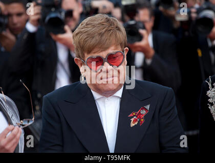 Cannes, Frankreich. 16. Mai 2019. Sir Elton John am Rocketman Galavorstellung am 72. Filmfestspielen von Cannes Donnerstag, 16. Mai 2019, Cannes, Frankreich. Foto: Doreen Kennedy/Alamy leben Nachrichten Stockfoto