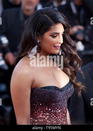 Cannes, Frankreich. 16. Mai 2019. Priyanka Chopra bei der rocketman Galavorstellung am 72. Filmfestspielen von Cannes Donnerstag, 16. Mai 2019, Cannes, Frankreich. Foto: Doreen Kennedy/Alamy leben Nachrichten Stockfoto
