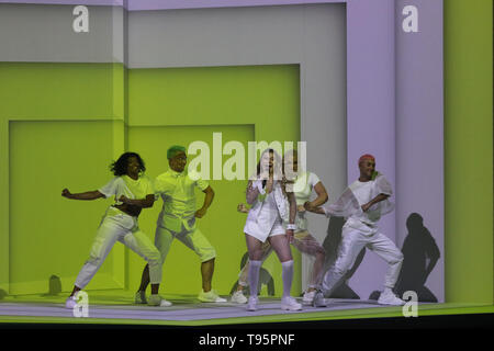 Tel Aviv, Israel. 16. Mai, 2019. Michela von Malta führt auf der Bühne im zweiten Halbfinale des Eurovision Song Contest 2019. Credit: Ilia Yefimovich/dpa/Alamy leben Nachrichten Stockfoto