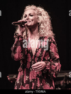 NAPA, CA - 15. Mai: Kimberly Schlapman von Little Big Town führt bei Live Im Weinberg 2019 Am 15. Mai 2019 in Napa, Kalifornien. Foto: imageSPACE/MediaPunch Stockfoto