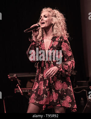 NAPA, CA - 15. Mai: Kimberly Schlapman von Little Big Town führt bei Live Im Weinberg 2019 Am 15. Mai 2019 in Napa, Kalifornien. Foto: imageSPACE/MediaPunch Stockfoto