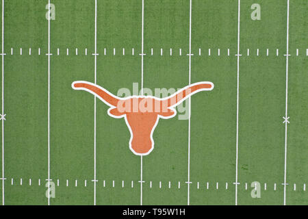Austin, Texas, USA. 29 Apr, 2019. April 29, 2019 - Austin, Texas, USA: Luftaufnahmen von Darrell K Royal'' "Texas Memorial Stadium in Austin, Texas, USA, auf dem Campus der Universität von Texas in Austin gelegen, ist die Heimat der Longhorns Football Team seit 1924. (Bild: © Walter G Arce Sr Schleifstein Medi/ASP) Stockfoto