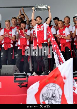 Daley Blind (Ajax) Fußball niederländische Premier Division 2018/2019 Siegerehrung Meister Mai 16, 2019 im Museum Platz in Amsterdam, Niederlande Quelle: Sander Chamid/SCS/LBA/Alamy leben Nachrichten Stockfoto