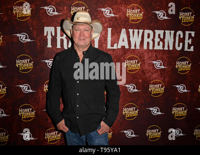 WEST Palm Beach, FL - 16. Mai: Tracy Lawrence stellt backstage bei Renegades am 16. Mai 2019 in West Palm Beach, Florida. Kredit MPI04/MediaPunch Stockfoto