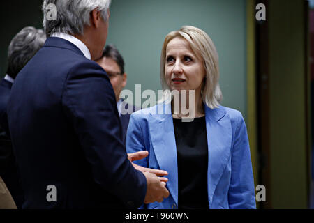 Brüssel, Belgien. 17. Mai 2019. Der polnische Finanzminister Teresa Czerwinska kommt in einen Rat "Wirtschaft und Finanzen" an den Europäischen Rat Sitz zu sorgen. Credit: ALEXANDROS MICHAILIDIS/Alamy leben Nachrichten Stockfoto