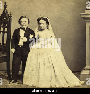 Hochzeit Portrait von 'General Tom Thumb" und Lavinia Warren, 1863. Charles Dauvois (Französisch, Aktiv, 1860). Charles Sherwood Stratton (1838-1883), 'Allgemeine Tom Thumb", war ein US-amerikanischer Zwerg Performer. P.T. Barnum, einem entfernten Verwandten, lehrte die Junge wie Singen, Tanzen, Mime, und berühmte Menschen ausgeben. Barnum nahmen junge Stratton auf einer Tour durch Europa, die ihn eine internationale Berühmtheit. Er wurde später Barnum Business Partner. Stockfoto