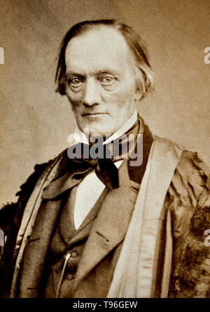 Richard Owen (20. Juli 1804 - 18. Dezember 1892) war ein englischer Biologe, vergleichende Anatom und Paläontologe. Eine seiner Positionen war, dass der prosector für den London Zoo, was bedeutete, dass er hatte zu sezieren und jeder Zoo Tiere, die in der Gefangenschaft gestorben bewahren. Dies gab ihm große Erfahrung mit der Anatomie von exotischen Tieren. Er produzierte eine Vielzahl von wissenschaftlichen Arbeiten, aber ist wahrscheinlich am besten heute für die Ausprägung des Wortes Dinosauria erinnert. Stockfoto