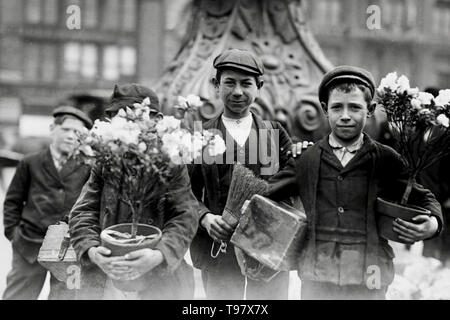 Osterblumen kaufen Union Square, New York City, 19. April 1908. Stockfoto
