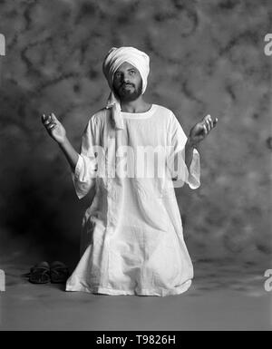 Porträt eines ägyptischen Mannes in seiner traditionellen Kostüm, BETEN Stockfoto