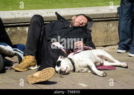 Mann schlafen Stockfoto