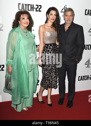 Foto muss Gutgeschrieben © Alpha Presse 079965 15/05/2019 Baria Alamuddin werden und Amal und George Clooney Catch 22 UK Premiere Vue Westfield London Stockfoto