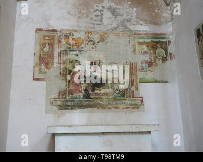Todi Umbrien Italia Italien. Kirche San Fortunato, innere Kapelle von S. Michael Arcangel, "Cappella di San Michele Arcangelo" mit antiken Fresken, Ma Stockfoto