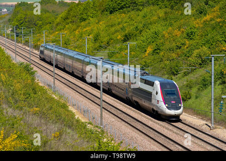 TGV Duplex inOui in Yonne, Burgund, Frankreich Stockfoto