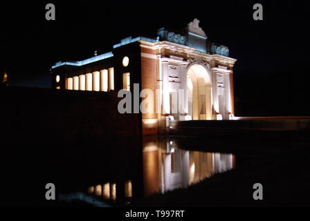 Das Menentor in Ypern, Belgien Stockfoto