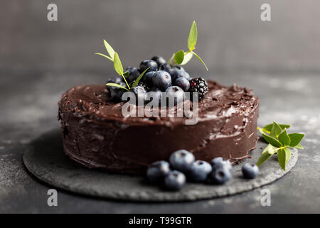 Close up Kopie Raum urlaub Kuchen auf grauem Hintergrund. Konzept der süßen Speisen. Freier Platz für Text Stockfoto