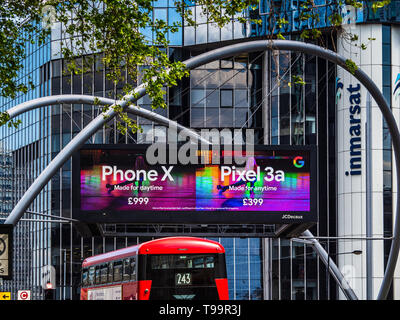 Silicon Kreisverkehr oder Alte Straße Kreisverkehr einschließlich der Inmarsat-Zentrale. Im Herzen von Londons tech Hub & fintech Gebiet im Osten von London. Stockfoto