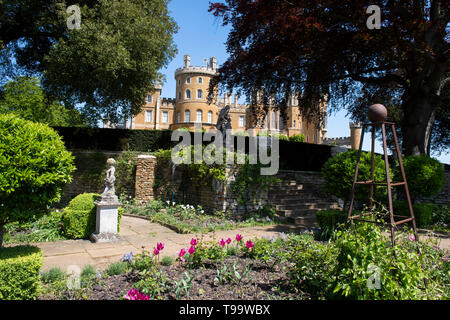 Rosengarten im Belvoir Castle, in der Nähe von Belvoir Leicestershire England Großbritannien Stockfoto