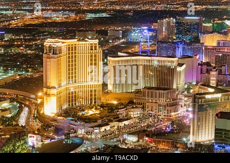 Nacht Luftbild von Las Vegas ab Helikopter gesehen, Nevada Stockfoto