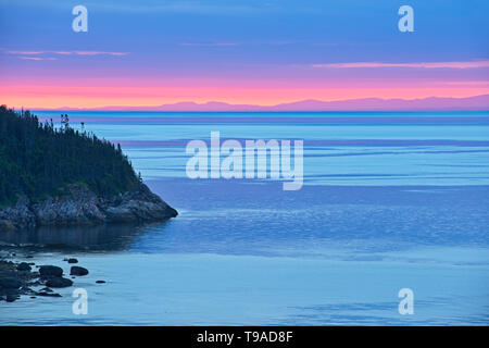 Dämmerung entlang der Nordküste des Golf von St. Lawrence Côte-Nord Quebec Kanada Stockfoto