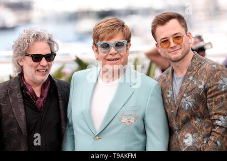 Cannes. 16. Mai, 2019. Dexter Fletcher, Elton John und Taron Egerton auf dem ROCKETMAN Photocall während des Cannes Film Festival 2019 am 16. Mai 2019 im Palais des Festivals in Cannes, Frankreich. (Credit: Lyvans Boolaky/Image Space/Medien Punch)/Alamy leben Nachrichten Stockfoto