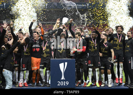 Kopenhagen, Dänemark. 17 Mai, 2019. FC Midtjylland gewinnen die Fußball WM-Finale nach längerer Zeit und Elfmeterschießen gegen Brøndby wenn Telia Parken, Kopenhagen, Dänemark. Credit: Lars Moeller/ZUMA Draht/Alamy leben Nachrichten Stockfoto