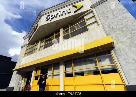 Los Angeles, CA, USA. 14 Feb, 2019. Ein Sprint Store in Los Angeles, Kalifornien. Credit: Ronen Tivony/SOPA Images/ZUMA Draht/Alamy leben Nachrichten Stockfoto