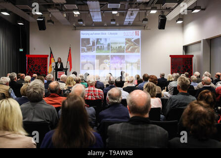 Berlin, Deutschland. 17 Mai, 2019. Die Eröffnung der Nanjing Kultur und Tourismus Wochen ist an der chinesischen Kulturzentrum in Berlin, der Hauptstadt von Deutschland statt, am 17. Mai 2019. Credit: Shan Yuqi/Xinhua/Alamy leben Nachrichten Stockfoto