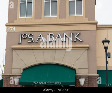 Collegeville, PA - 9. Mai 2019: Joseph A. Bank Textilhändler, Inc., die auch von der abgekürzte Name JoS bekannt. A. Bank, ist ein Einzelhändler der Herrenbekleidung. Stockfoto