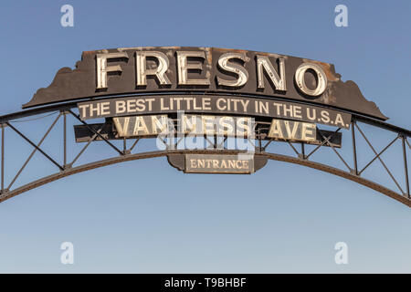 Van Ness Avenue Eingang zu Downtown Fresno, Kalifornien, USA. "Das beste kleine Stadt in den USA." Stockfoto