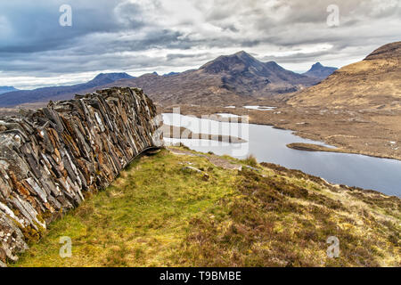 Panorama der Knochan Crag Trail in der North West Highlands in der Nähe von Ullapool Stockfoto