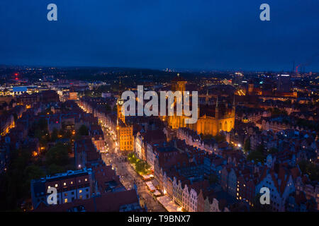 Antenne: Altstadt von Danzig bei Nacht Stockfoto