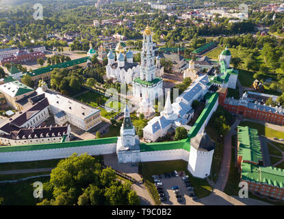 Panoramablick auf das Luftbild von Trinity Lavra von St. Sergius in Sergiev Posad Stockfoto