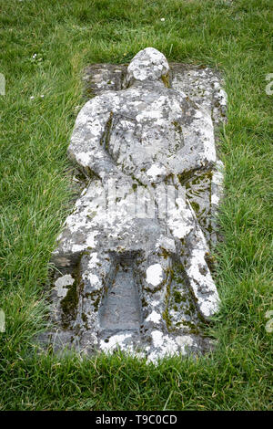 Das Grab des Ritters Angus Martin, kilmuir Friedhof, Kilmuir, Westküste der Halbinsel Trotternish, Isle of Skye, Highlands, Schottland. Stockfoto