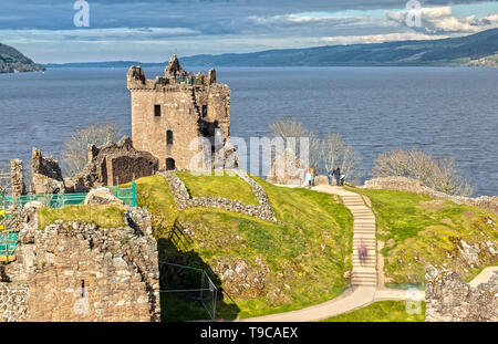 Urquhart Castle und Loch Ness in Schottland Stockfoto