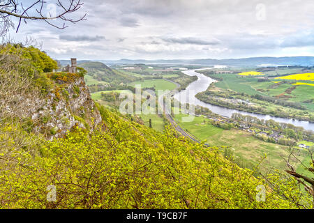 Blick über die Kinnoull Hill und Turm in Perth, Schottland Stockfoto